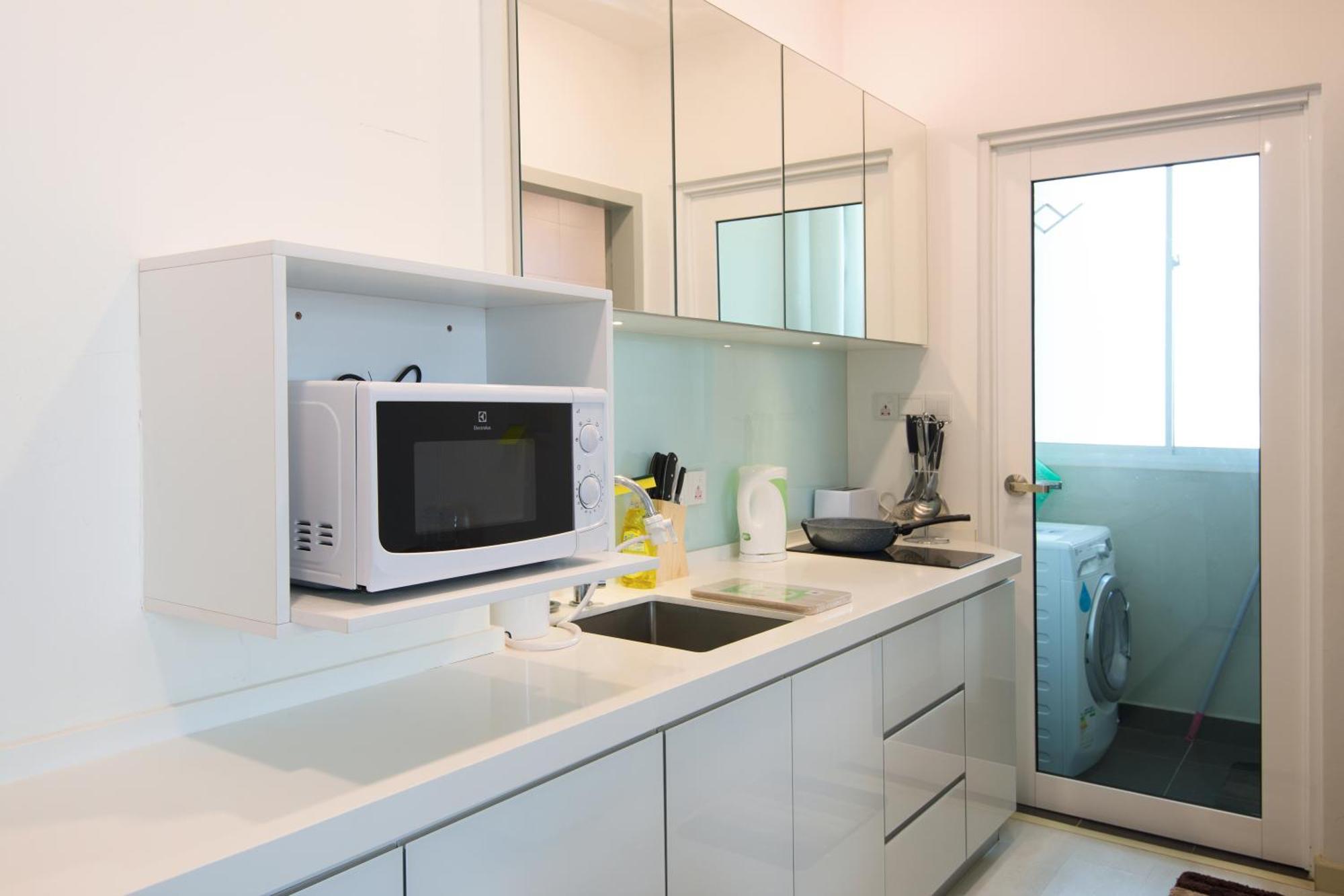 Straits Garden Suites By The Homestay Helper จอร์จทาวน์ ภายนอก รูปภาพ